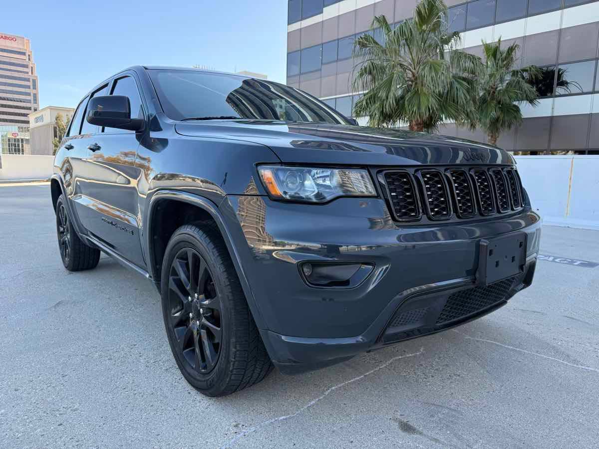 2018 Jeep Grand Cherokee Altitude