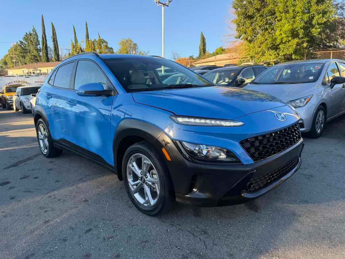 2023 Hyundai Kona SEL — SUV — 48,668 mi — La Crescenta, CA