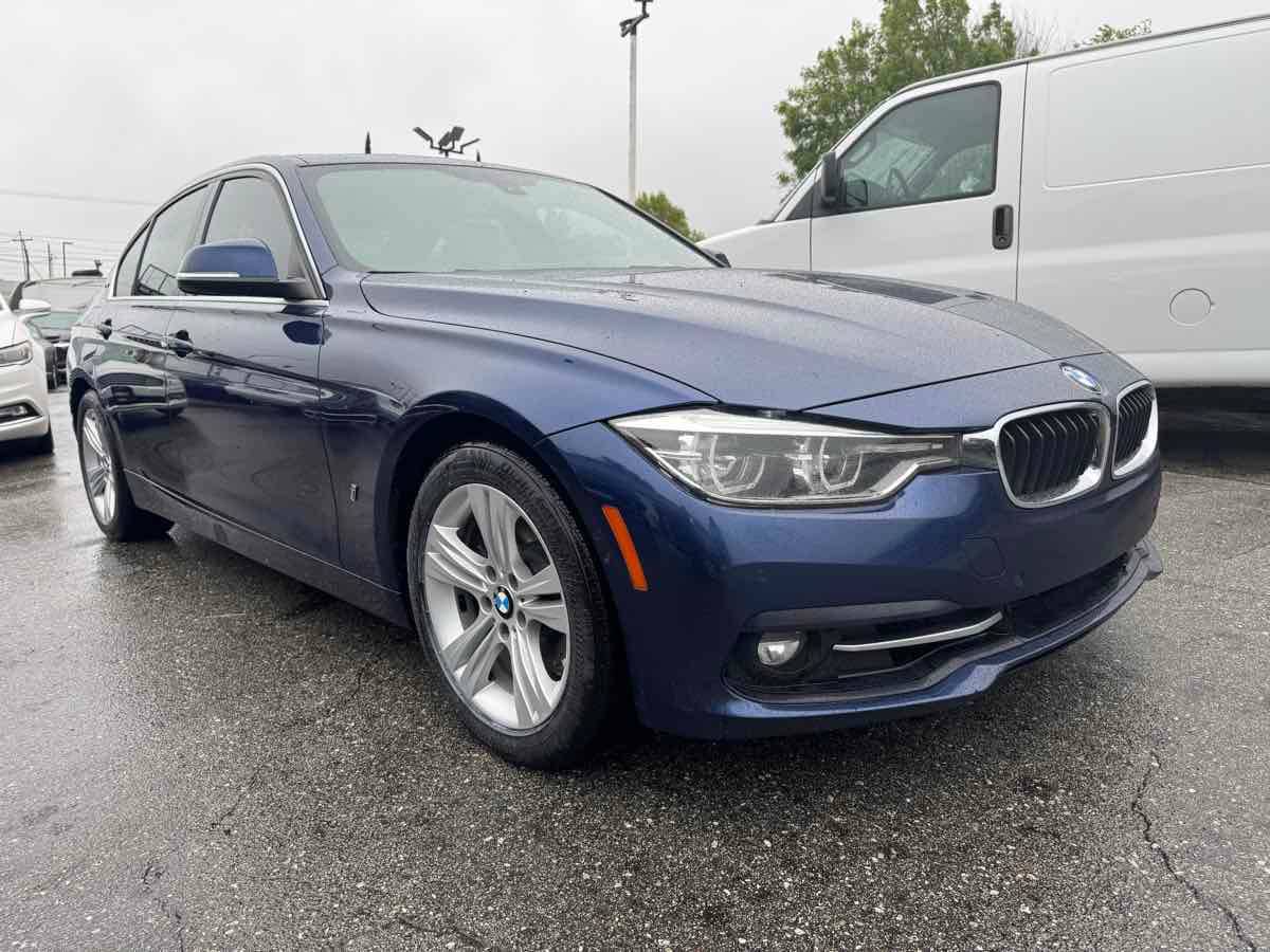 2018 BMW 3 Series 330e — Sedan — 128,495 mi — La Crescenta, CA