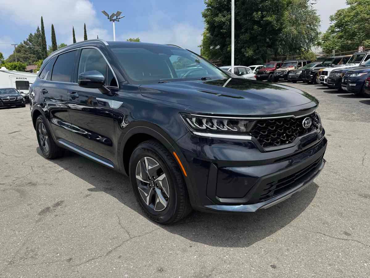 2021 Kia Sorento Hybrid S — SUV — 101,740 mi — La Crescenta, CA
