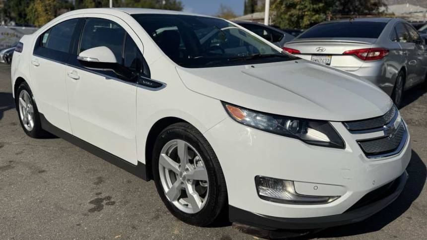 2013 Chevrolet Volt Base — Sedan — 75,915 mi — La Crescenta, CA