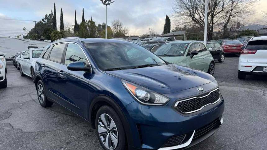 2017 Kia Niro Hybrid LX — SUV — 115,276 mi — La Crescenta, CA