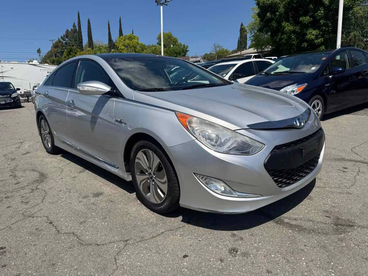 2014 Hyundai Sonata Hybrid Limited — Sedan — 93,342 mi — La Crescenta, CA