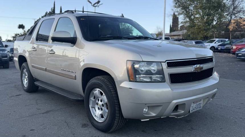 2007 Chevrolet Avalanche 1LT — Pickup Truck — 108,123 mi — La Crescenta, CA