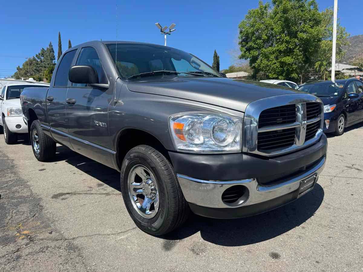 2008 Dodge Ram 1500 ST — Pickup Truck — 117,717 mi — La Crescenta, CA