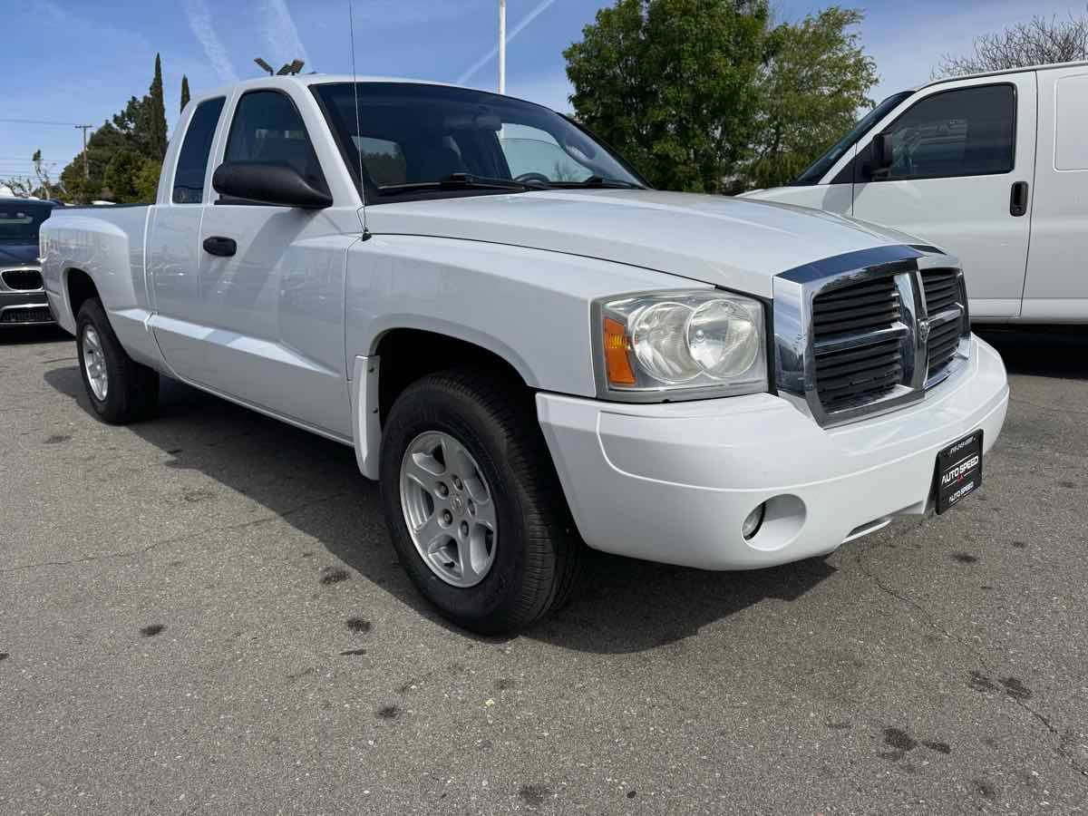 2007 Dodge Dakota SLT — Pickup Truck — 116,916 mi — La Crescenta, CA