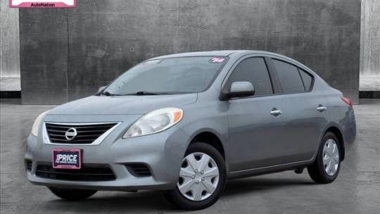 2014 Nissan Versa 1.6 SV — Sedan — 101,138 mi — Houston, TX
