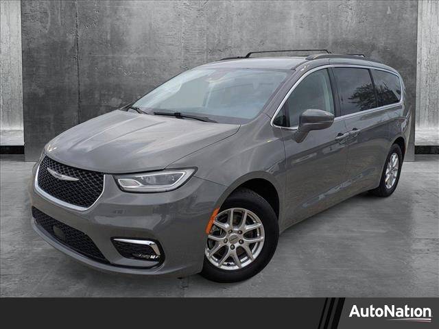 2022 Chrysler Pacifica Touring L — Minivan — 70,287 mi — Houston, TX