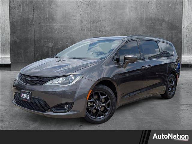 2019 Chrysler Pacifica Touring L — Minivan — 72,389 mi — Houston, TX