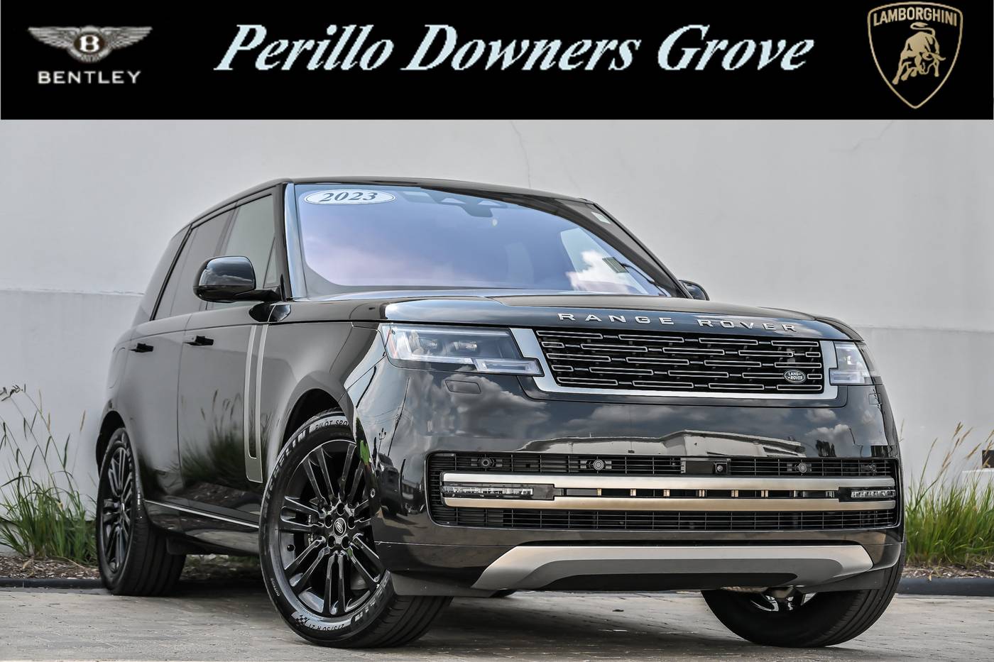 2023 Land Rover Range Rover SE — SUV — 27,140 mi — Downers Grove, IL