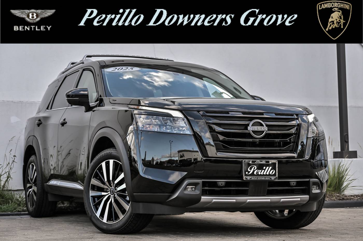 2025 Nissan Pathfinder Platinum — SUV — 4,388 mi — Downers Grove, IL