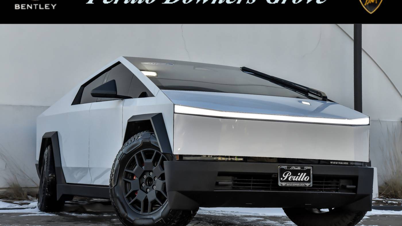 2024 Tesla Cybertruck Standard — Pickup Truck — 1,613 mi — Downers Grove, IL