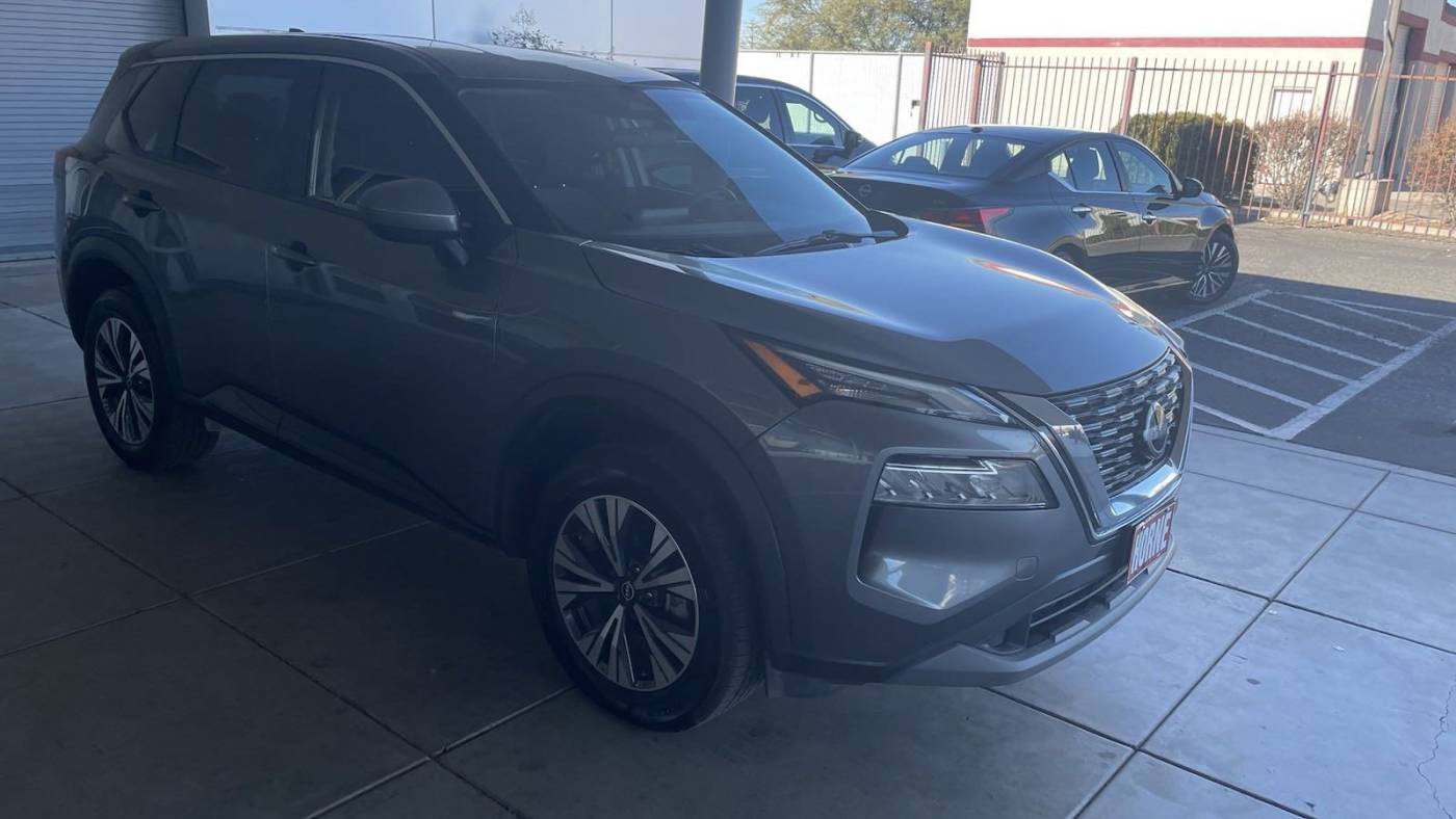 2023 Nissan Rogue SV — SUV — 43,560 mi — Thatcher, AZ