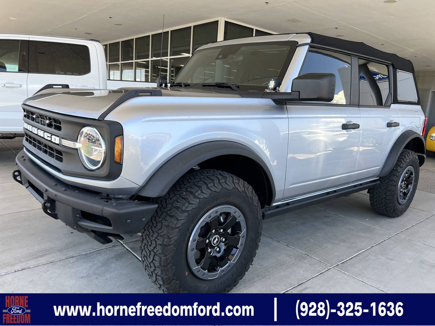 2022 Ford Bronco Base — SUV — 13,285 mi — Thatcher, AZ