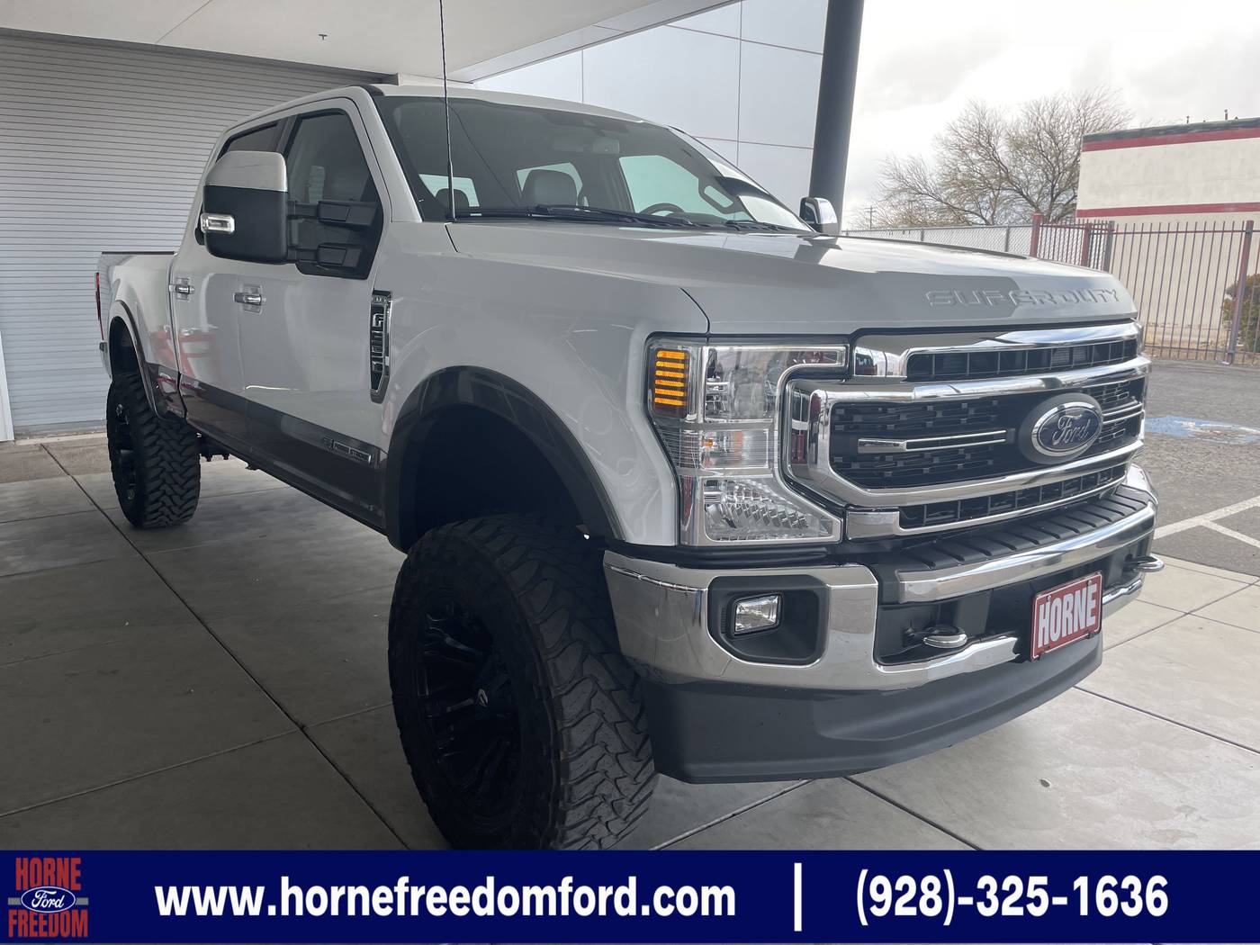 2022 Ford Super Duty F-350 LARIAT — Pickup Truck — 26,694 mi — Thatcher, AZ