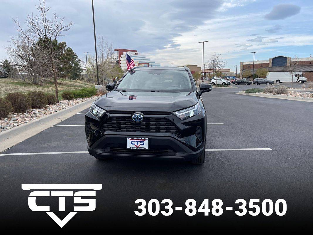 2024 Toyota RAV4 Hybrid XLE — SUV — 4,392 mi — Denver, CO