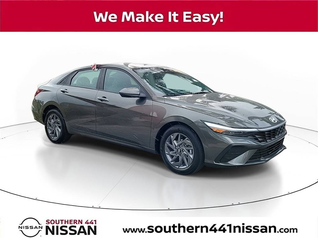 2024 Hyundai Elantra SEL — Sedan — 17,508 mi — Royal Palm Beach, FL