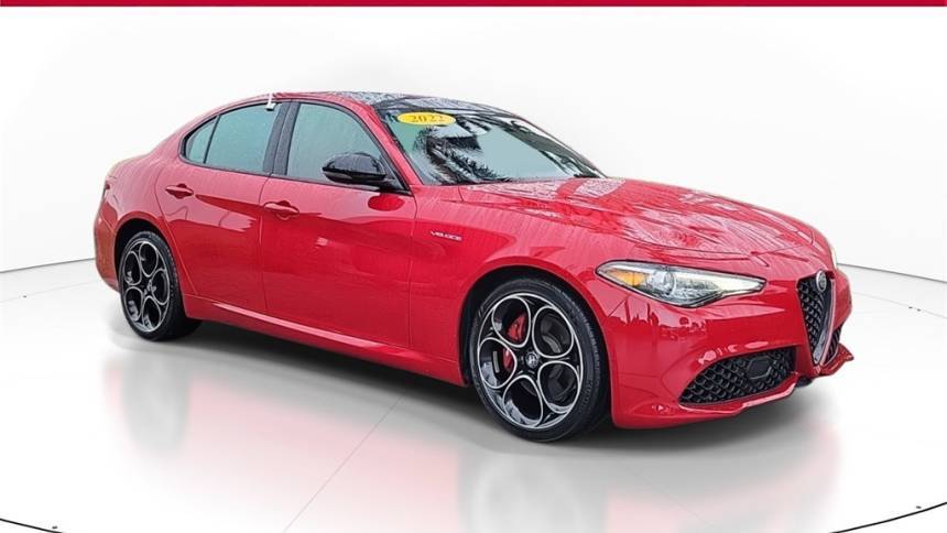 2022 Alfa Romeo Giulia Veloce — Sedan — 29,554 mi — Royal Palm Beach, FL