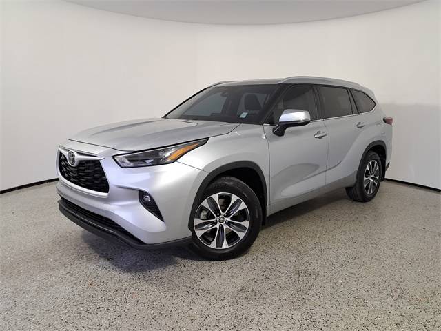 2024 Toyota Highlander XLE — SUV — 22,436 mi — Royal Palm Beach, FL