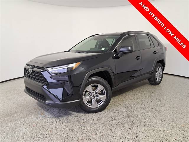 2025 Toyota RAV4 XLE — SUV — 6,666 mi — Royal Palm Beach, FL