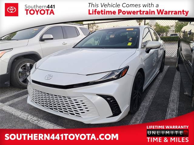2025 Toyota Camry Hybrid XSE — Sedan — 22,904 mi — Royal Palm Beach, FL