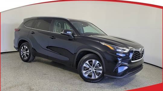 2024 Toyota Highlander LE — SUV — 29,996 mi — Royal Palm Beach, FL