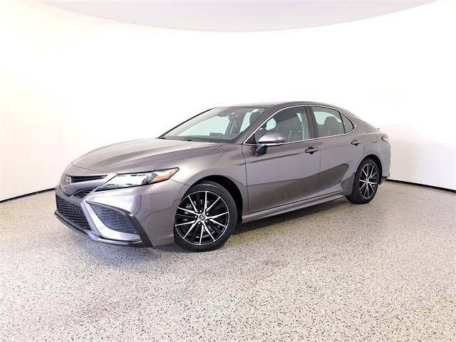 2022 Toyota Camry SE — Sedan — 13,303 mi — Royal Palm Beach, FL