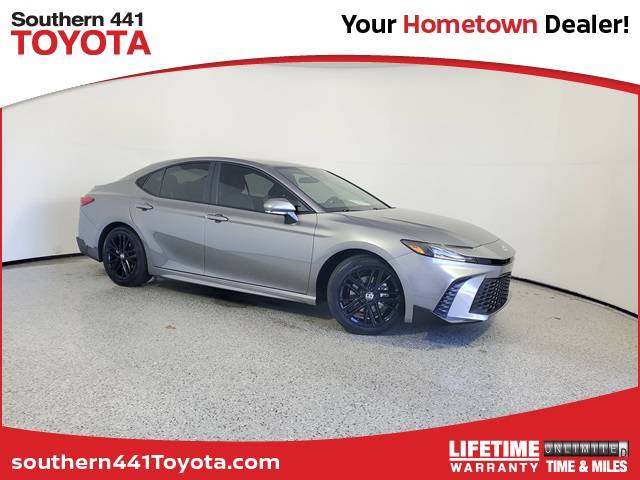 2025 Toyota Camry SE — Sedan — 1,025 mi — Royal Palm Beach, FL