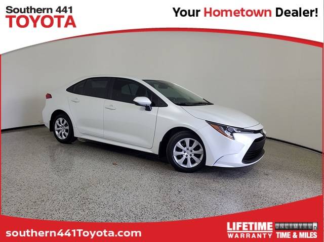 2025 Toyota Corolla LE — Sedan — 1,999 mi — Royal Palm Beach, FL