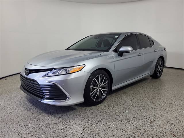 2023 Toyota Camry XLE V6 — Sedan — 32,562 mi — Royal Palm Beach, FL