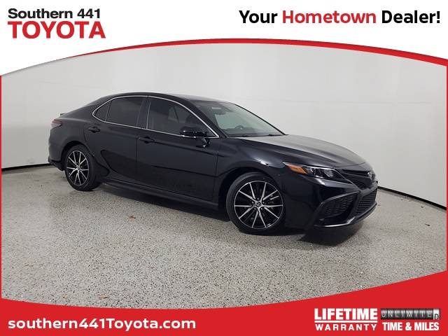 2023 Toyota Camry SE — Sedan — 16,452 mi — Royal Palm Beach, FL