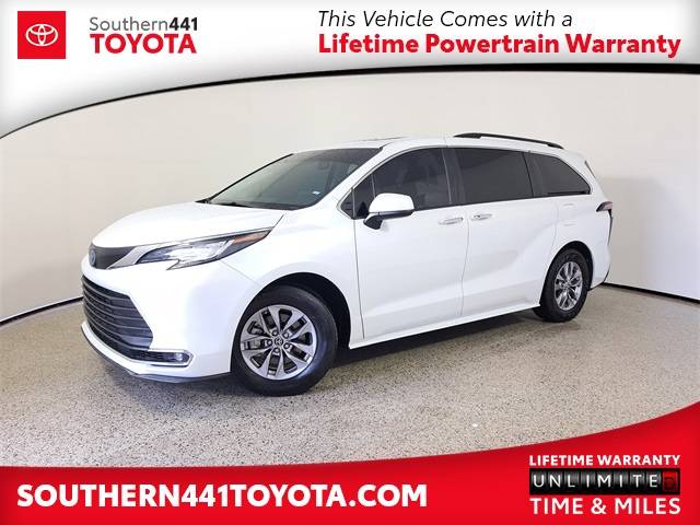 2023 Toyota Sienna XLE — Minivan — 69,629 mi — Royal Palm Beach, FL