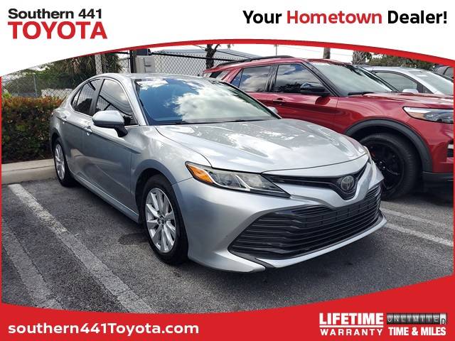 2018 Toyota Camry SE — Sedan — 137,750 mi — Royal Palm Beach, FL