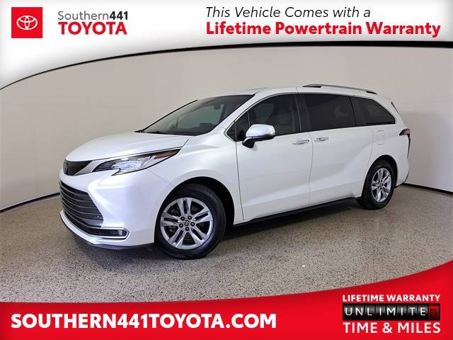 2022 Toyota Sienna Limited — Minivan — 38,650 mi — Royal Palm Beach, FL