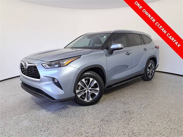 2023 Toyota Highlander XLE — SUV — 62,163 mi — Royal Palm Beach, FL