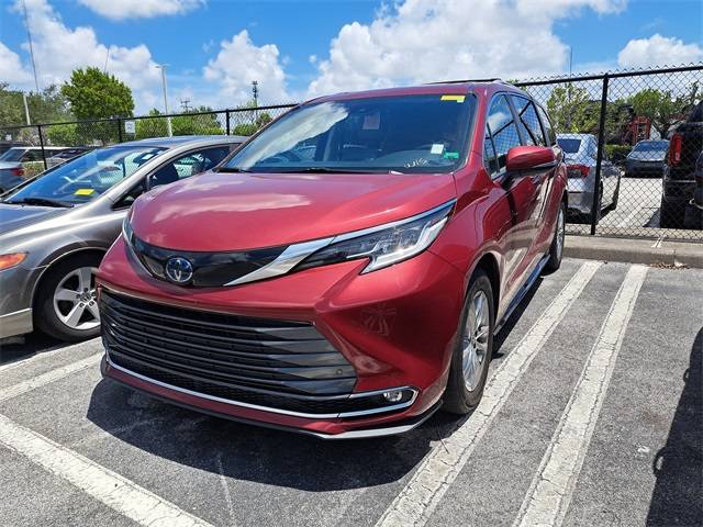 2022 Toyota Sienna Limited — Minivan — 95,653 mi — Royal Palm Beach, FL