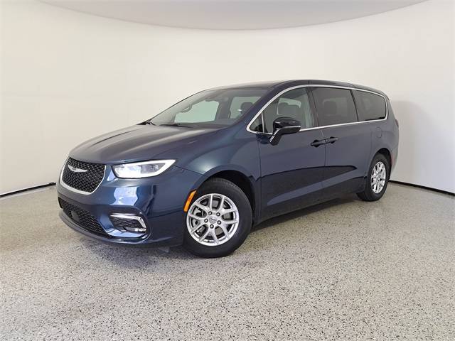 2024 Chrysler Pacifica Touring — Minivan — 36,497 mi — Royal Palm Beach, FL