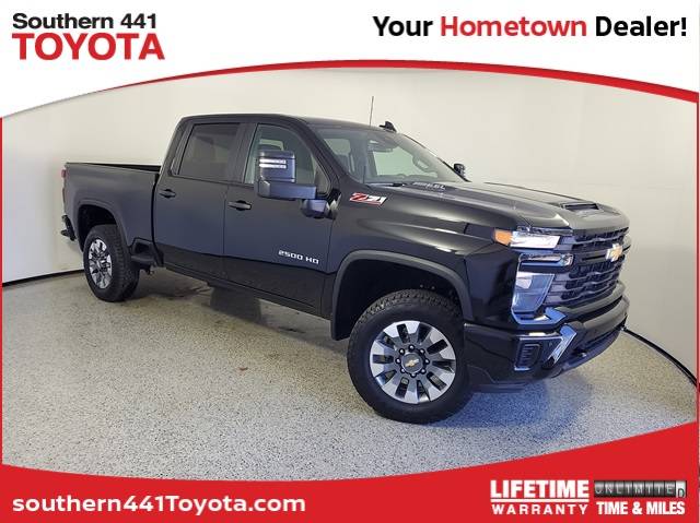 2025 Chevrolet Silverado 2500HD Custom — Pickup Truck — 3,088 mi — Royal Palm Beach, FL