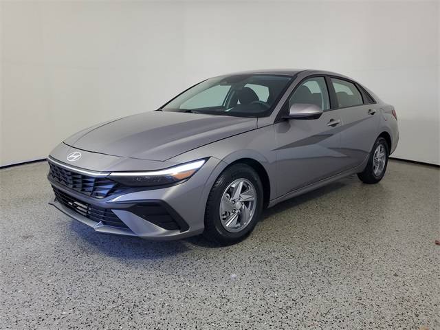 2024 Hyundai Elantra SE — Sedan — 29,867 mi — Royal Palm Beach, FL