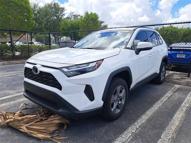 2022 Toyota RAV4 XLE — SUV — 30,478 mi — Royal Palm Beach, FL