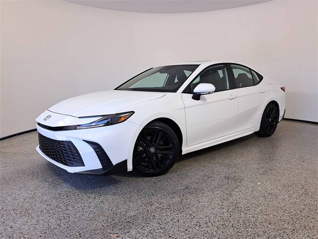2025 Toyota Camry LE — Sedan — 8,687 mi — Royal Palm Beach, FL