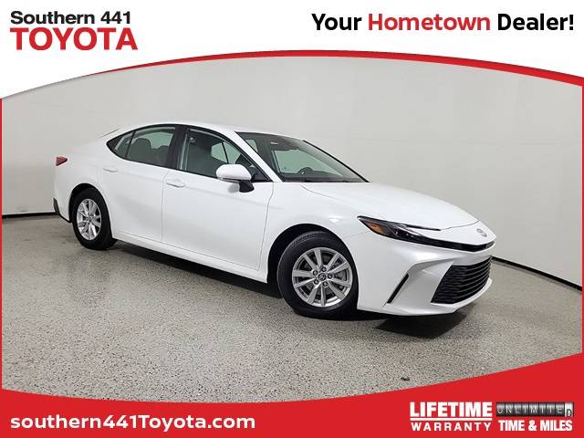 2025 Toyota Camry LE — Sedan — 3,616 mi — Royal Palm Beach, FL
