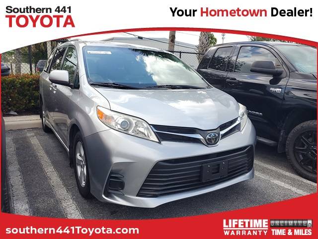 2020 Toyota Sienna LE — Minivan — 76,008 mi — Royal Palm Beach, FL