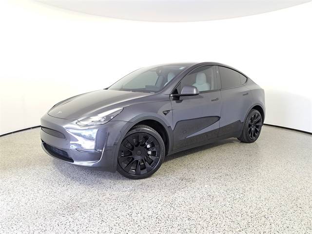2024 Tesla Model Y Long Range — SUV — 18,346 mi — Royal Palm Beach, FL