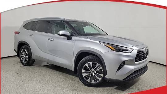2023 Toyota Highlander XLE — SUV — 22,987 mi — Royal Palm Beach, FL