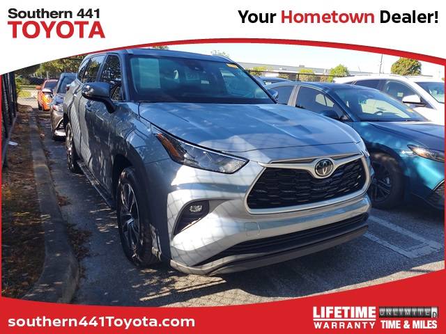 2023 Toyota Highlander XLE — SUV — 30,858 mi — Royal Palm Beach, FL