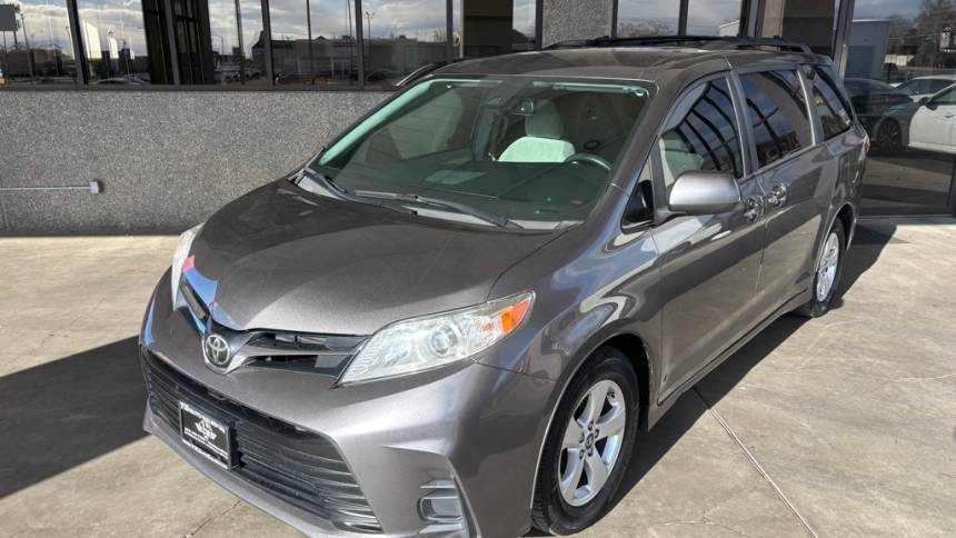 2018 Toyota Sienna LE — Minivan — 129,530 mi — Albuquerque, NM