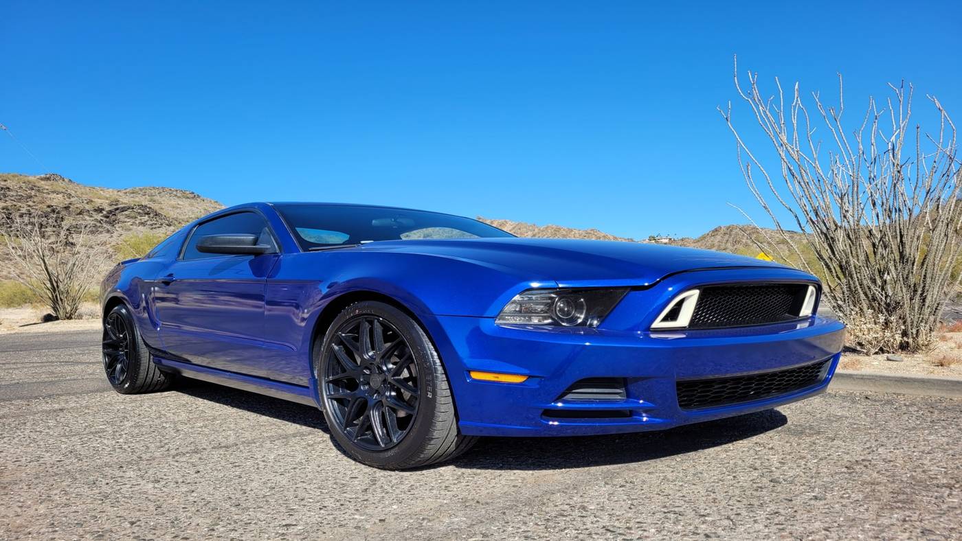 2014 Ford Mustang V6 — Coupe — 101,194 mi — Phoenix, AZ