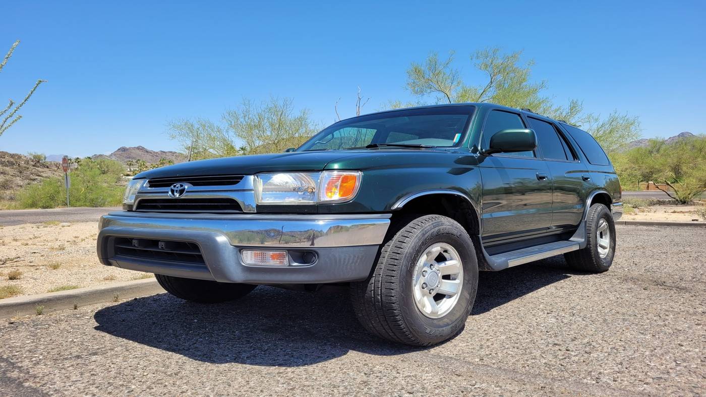 2001 Toyota 4Runner SR5 — SUV — 235,511 mi — Phoenix, AZ