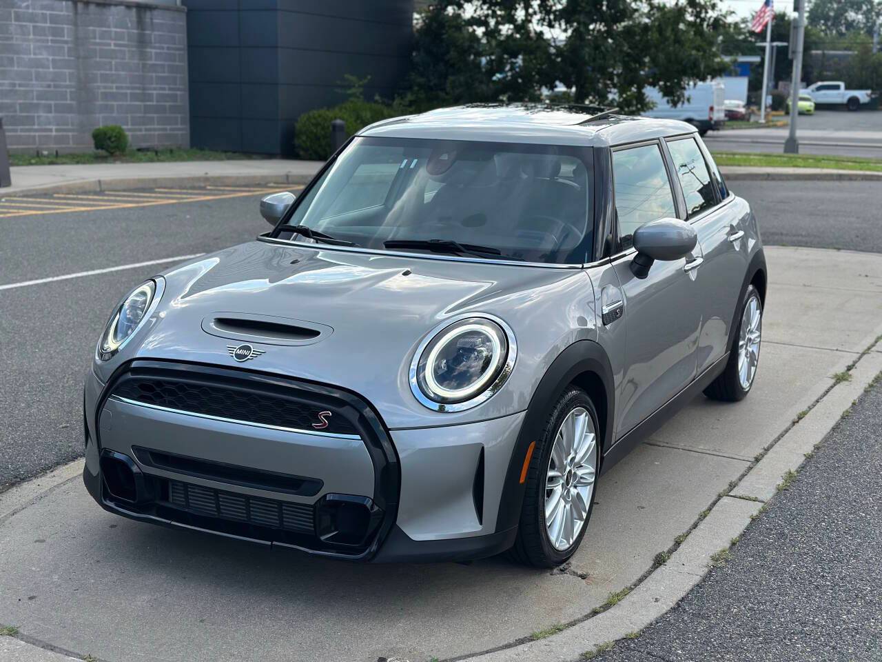 2024 MINI Hardtop Cooper S — Hatchback — 27,610 mi — Bayonne, NJ
